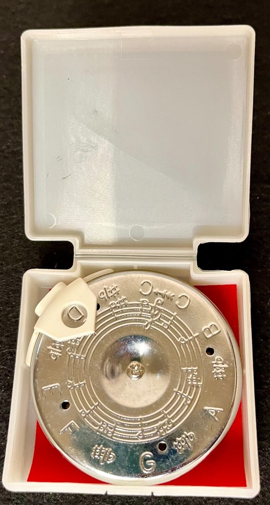 Pitch Pipe Tuner 13 Chromatic C-C Scale