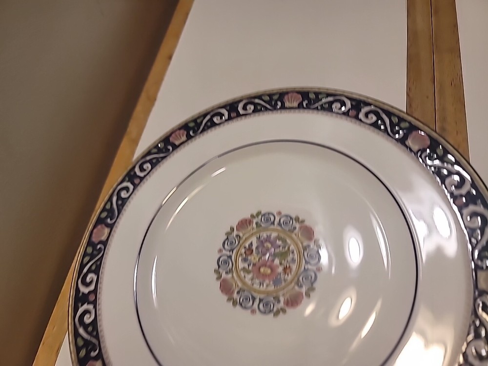 Wedgwood RUNNYMEDE-BLUE 5pc Place Setting(s)Multiple Sets Available