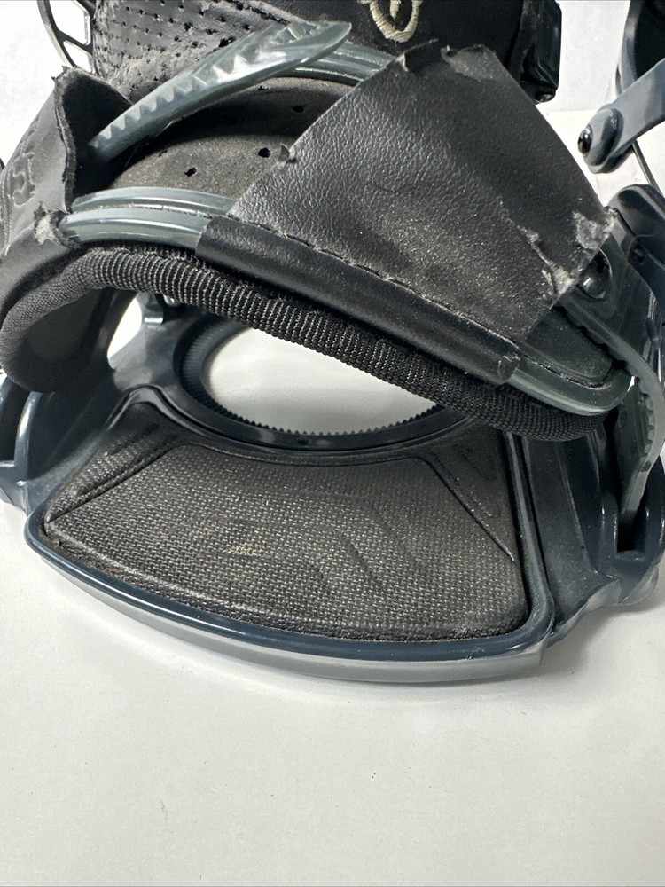 millenium 3 VORTEX snowboarding Women’s MEDIUM bindings