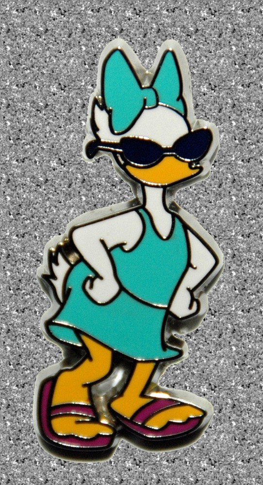 Pin Daisy Duck DISNEY Pin  Cool Characters