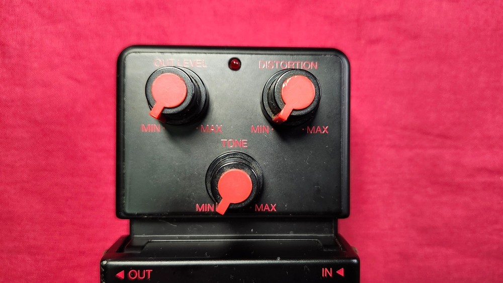 YAMAHA DI-100 Distortion Guitar Effect Pedal