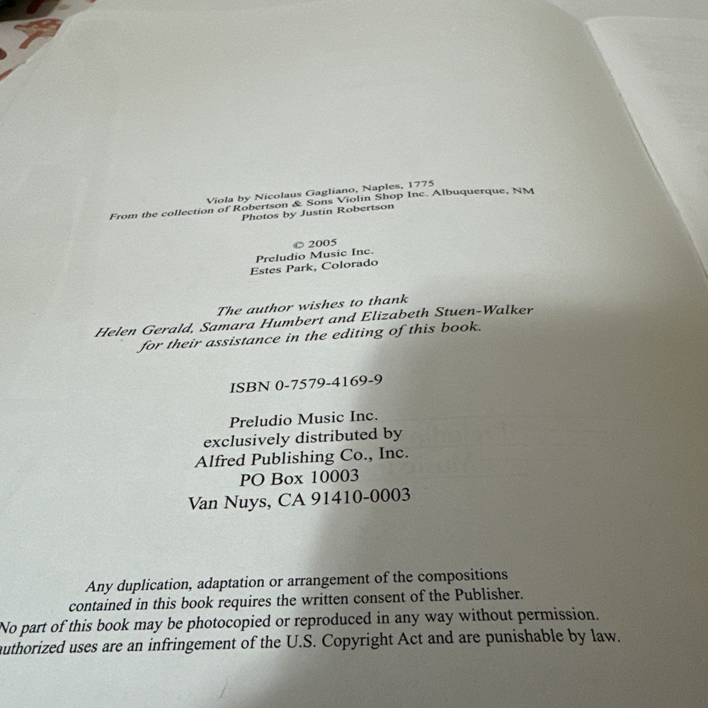 Alfred Scales for Advanced Violists Book