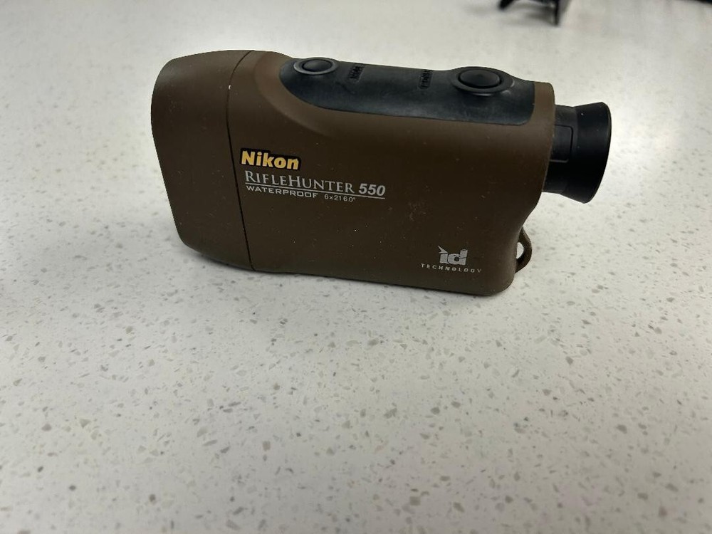 Nikon Riflehunter 550 Laser Rangefinder Bundle
