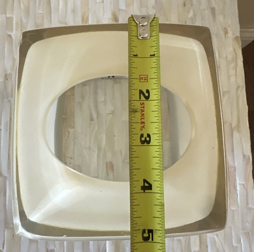 Wamsutta Lucite Acrylic Tissue Box Holder