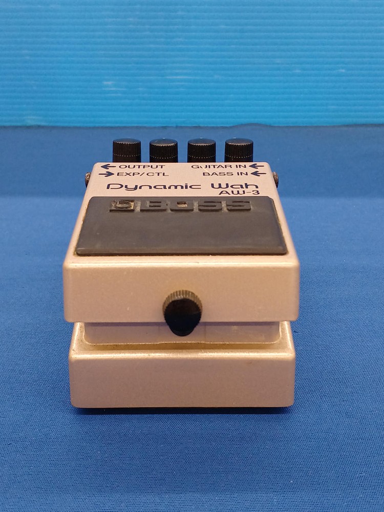 BOSS AW-3 Dynamic Wah Effector Pedal From Japan