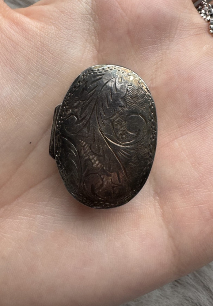 925 Sterling Silver Pill Box 1.2" USED