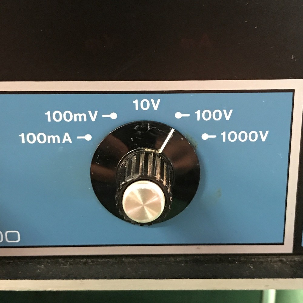 Data Precision 8200 Programmable DC Voltage Current Calibrator GPIB