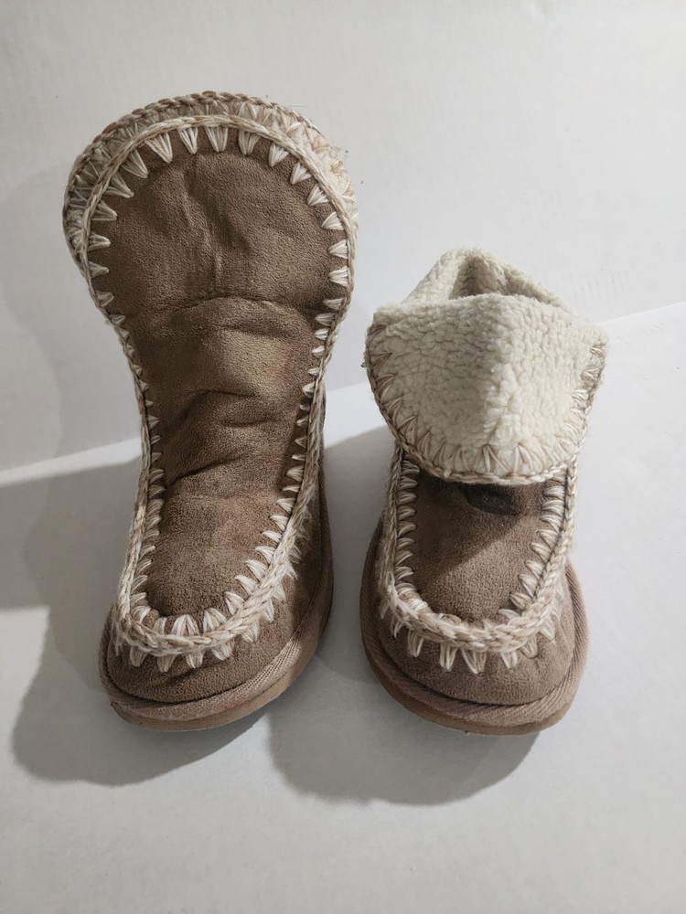 Eskimo Boots Size 5 Gently Worn No Box Great Condition