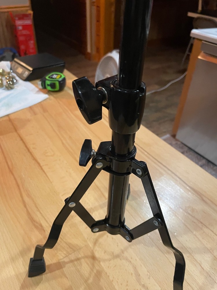 Light Weight Snare Stand Basic Stand folds down easy