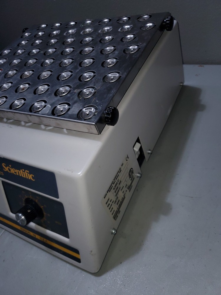 New Brunswick Scientific C2 Platform Shaker