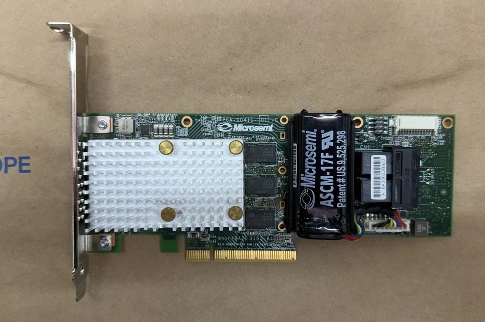 Adaptec / Microchip SmartRAID 3162-8i - 12G SAS/SATA PCIe Gen 3 RAID Adapter