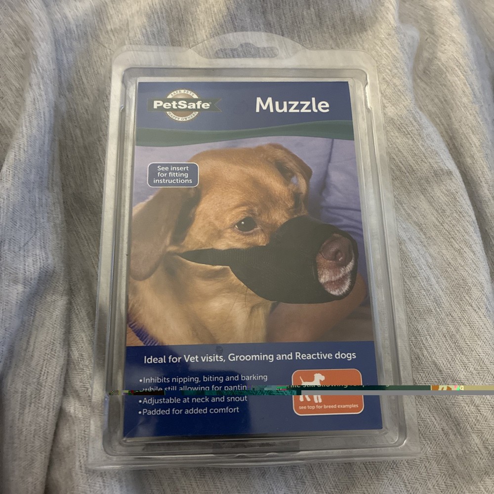 PetSafe Muzzle Medium Black New In Box 🔥🔥🔥