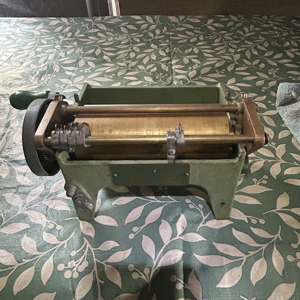 Potdevin label paster gluer