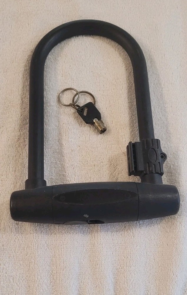 Brinks Large Shackle U-Bar Lock