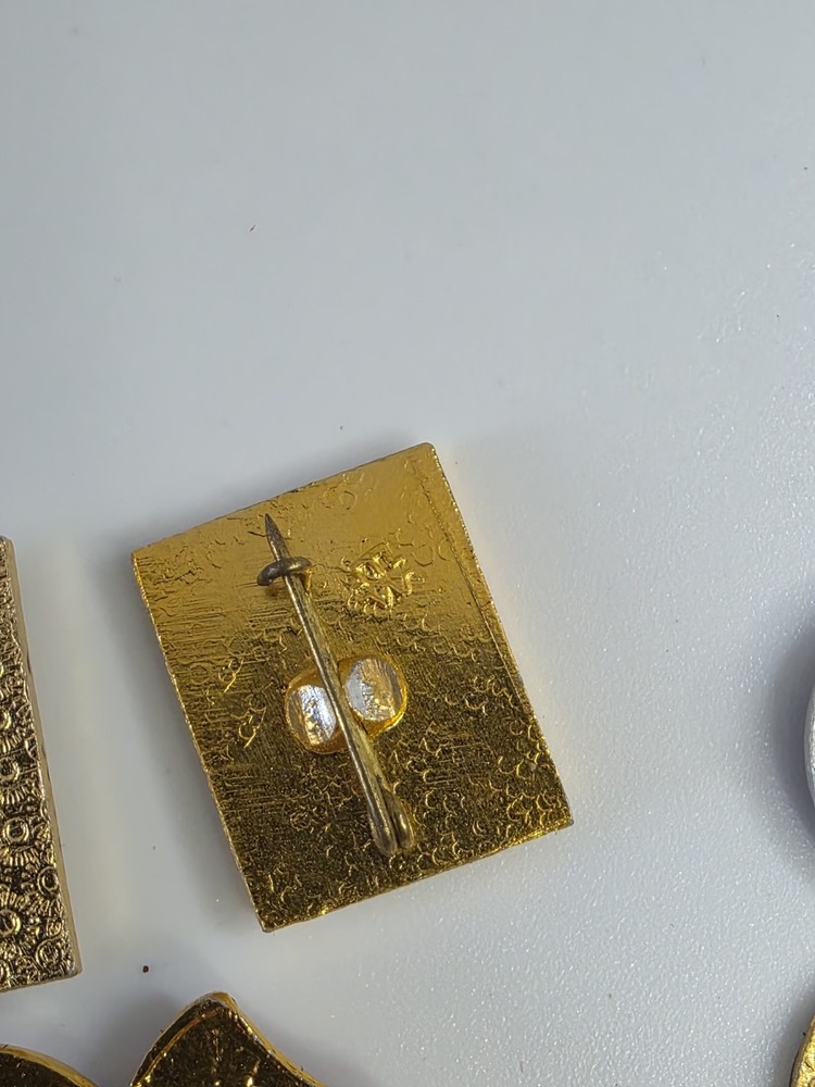 Vintage USSR Soviet Union Lenin Pin Badge
