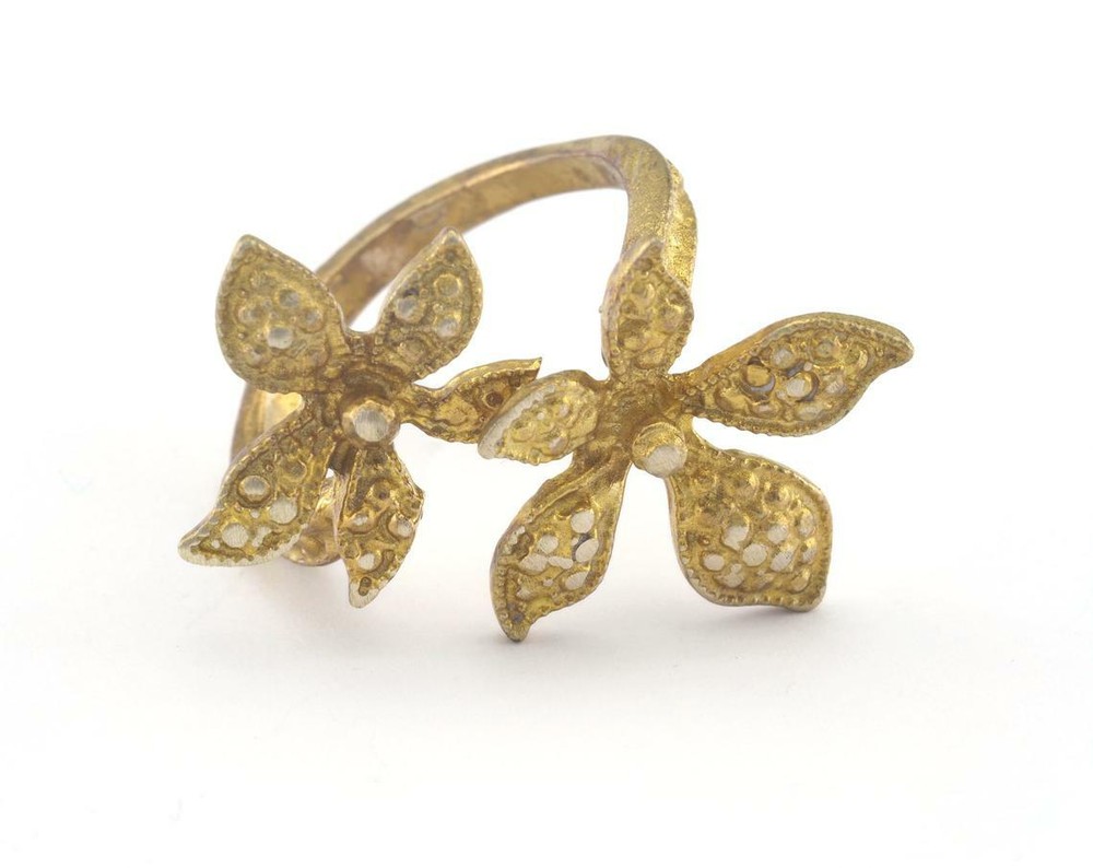 Flowers Adjustable Ring Raw brass (19mm 9US inner size - Adjustable ) OZ2827