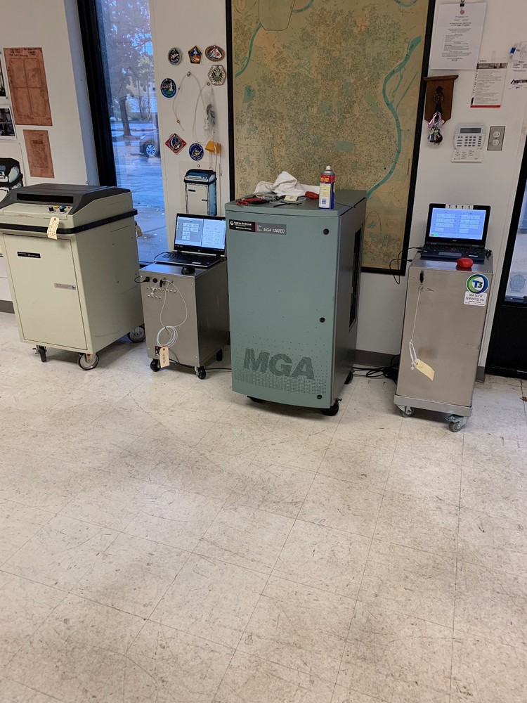 ReFURBISHEed MGA-1100 Mass Spec MGA 1200 Process Gas Analyzer Mass Spectrometer