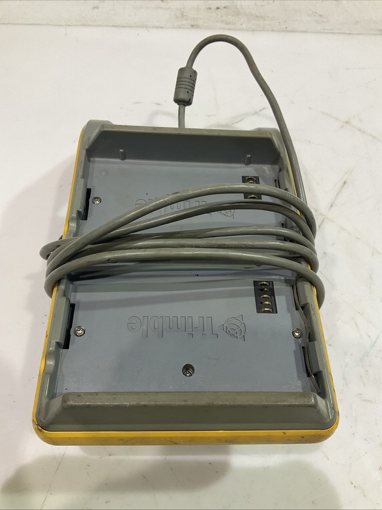 TRIMBLE 59369-00 MULTI BATTERY ADAPTOR T2M