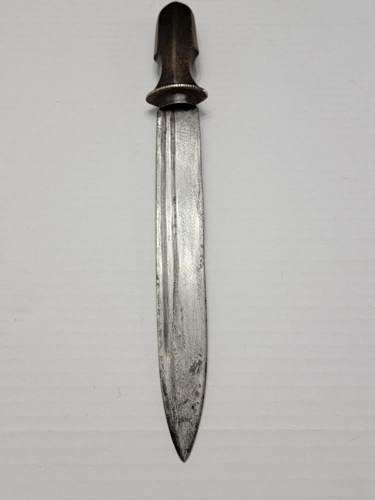 ANTIQUE BHUTAN / TIBET SILVER DAGGER #2