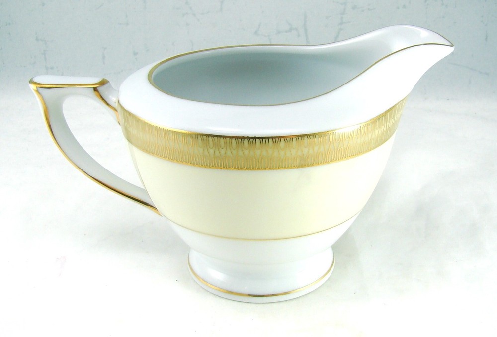 Mikado China ROYALTY Creamer
