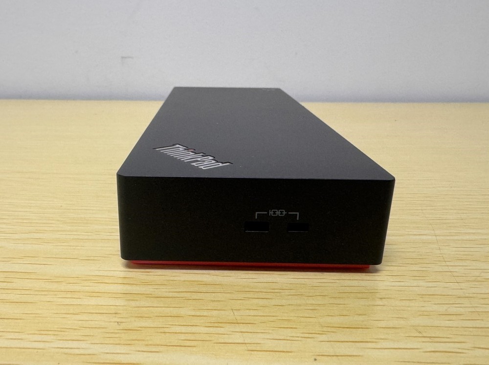 Lenovo ThinkPad Universal Thunderbolt 4 Dock Docking Station No AC Adapter