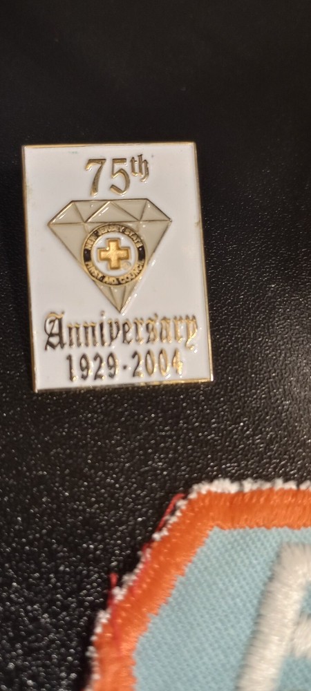 Cloth Patch + Ambulance Glass + Pin