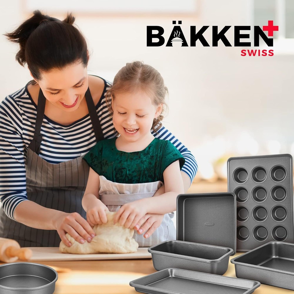 8-piece Bakeware Set – Non-stick, Professional, Multi-sized, Black.