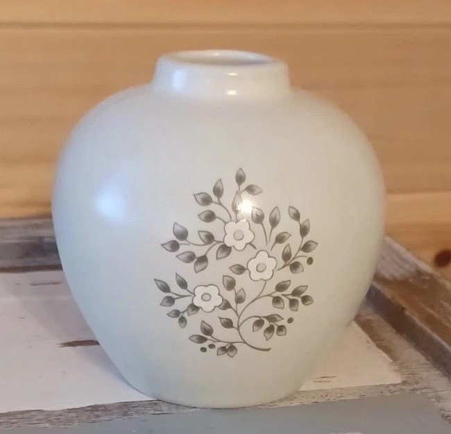 Vintage Pfaltzgraff Heirloom Pattern Ginger/Potpurri Jar