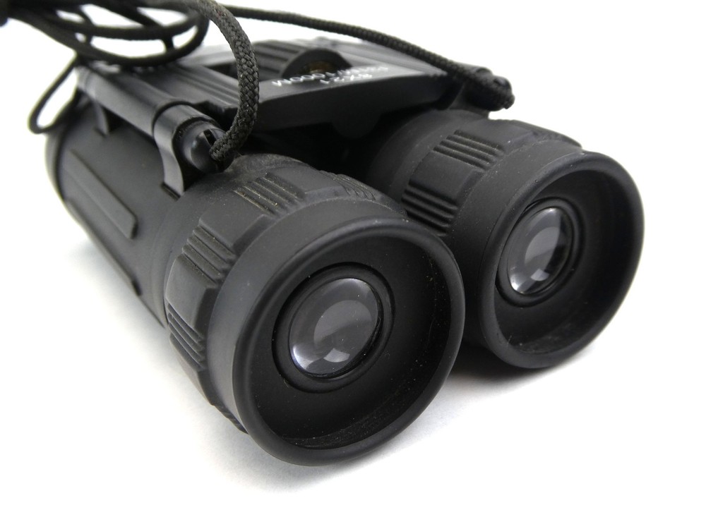 8 x 21 Compact Lightweight Pocket Folding Binoculars 131M/1000M