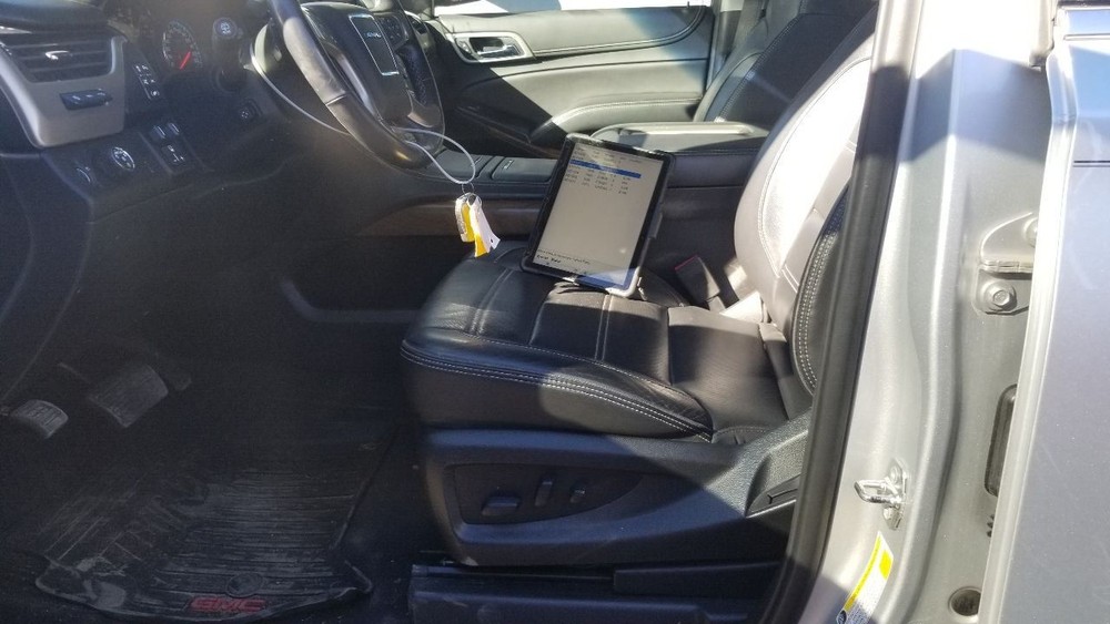 19 GMC YUKON DENALI 6.2L AIR SHUTTER ASSEMBLY