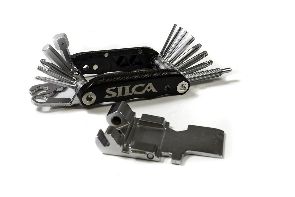 20 In 1 Bicycle Multitool Minimalistic Design Cycling Maintenance Tool Silver