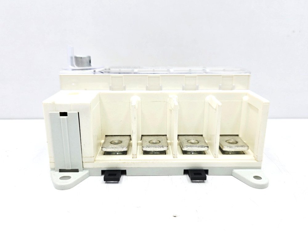 SIRCO VM2 160A CHLORIDE SOCOMEC MANUAL TRANSFER SWITCH