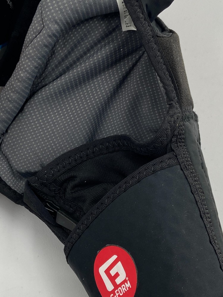 G-Form E-line Knee Guards- Black- Size Small