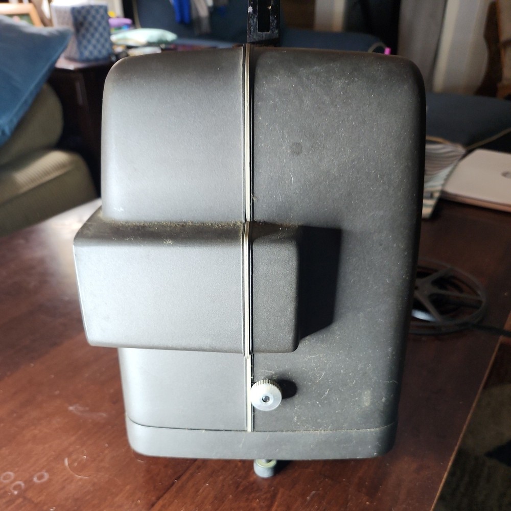 Bell & Howell 346A Super 8 AutoLoad Projector Motor Engages Needs Service