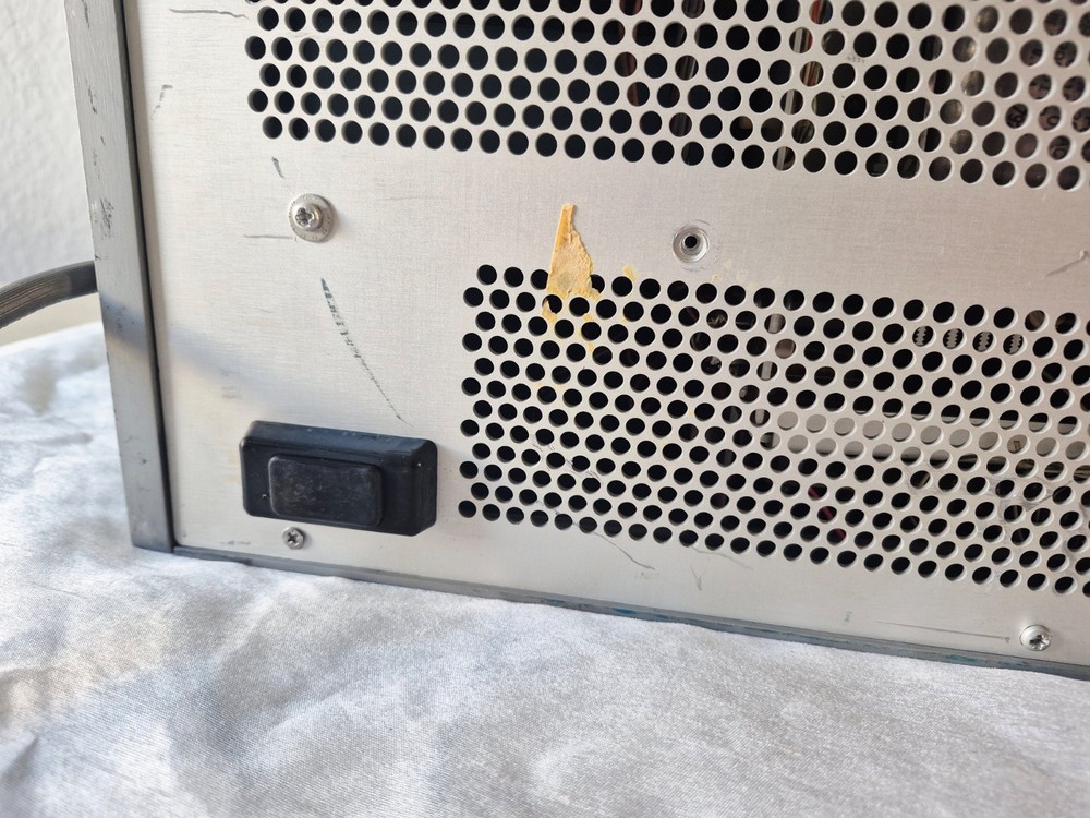 Tektronix Type 576 Curve Tracer High Power Measurement System Powers On