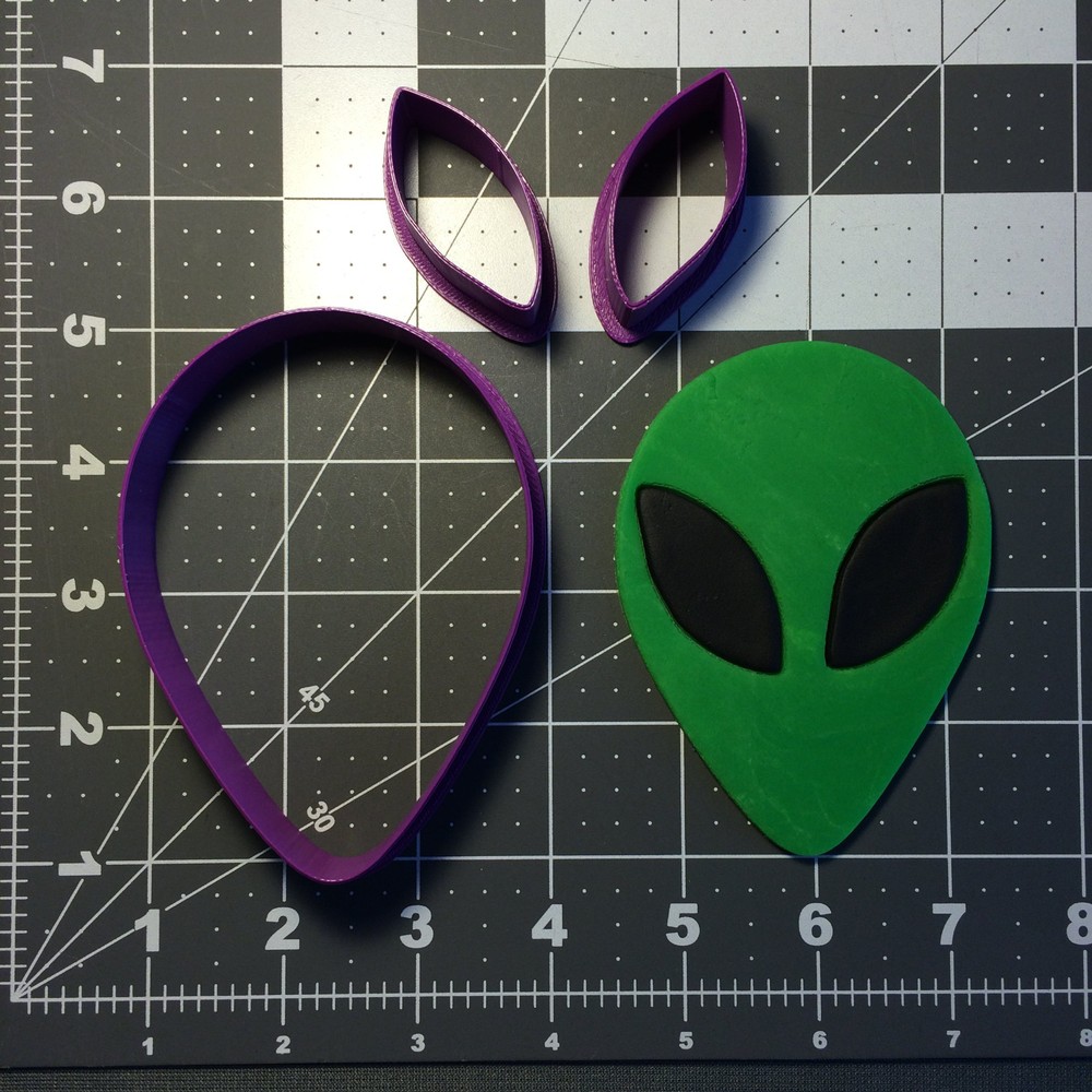 Alien Head 100 Cookie Cutter Set