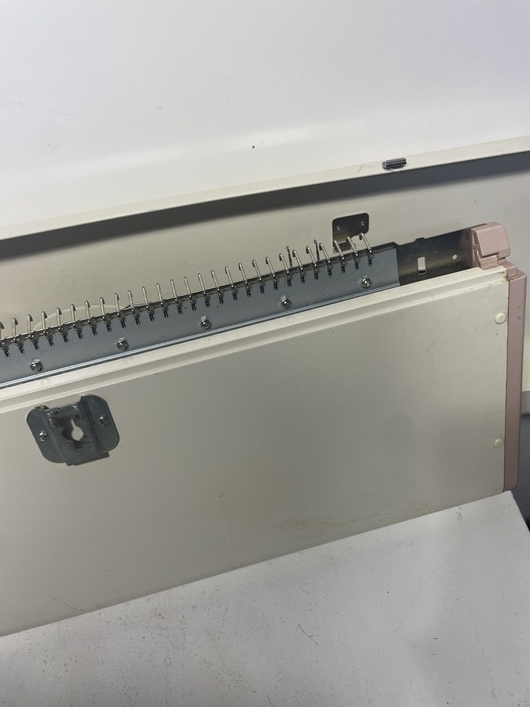 Brother Chunky Knitting Machine KH260