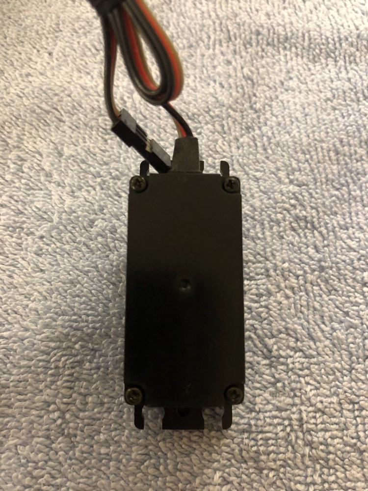 JR RT88 - Retract Servo