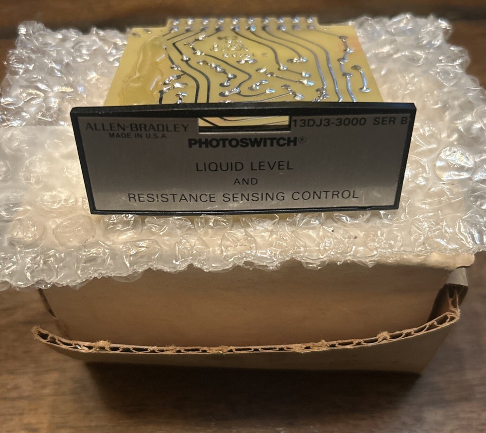 Allen Bradley, # 13DJ3-3000. Liquid Level Control Module. New! Open Packaging.