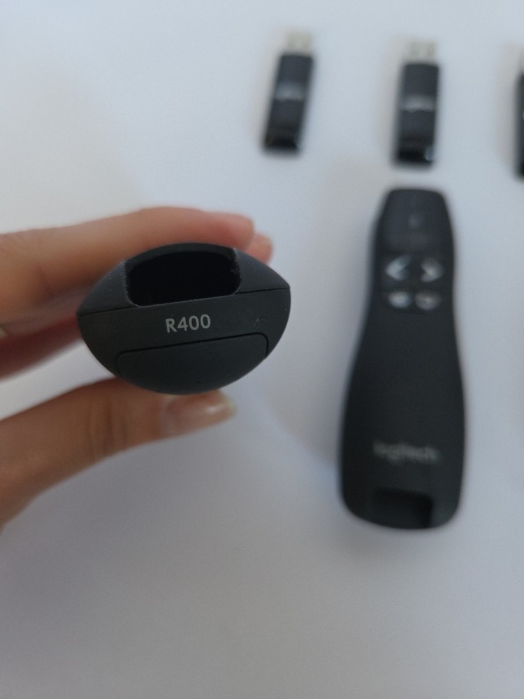 3 - Three Logitech R400 Wireless Presenter (910-001355) (x3). GENUINE