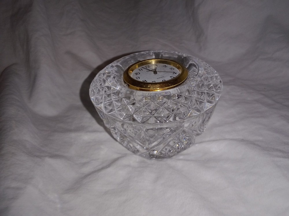 Glass Crystal Quartz Desk Clock