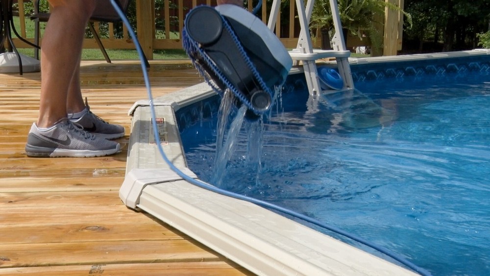 Dolphin S50 robotic pool cleaner 88886131-USF