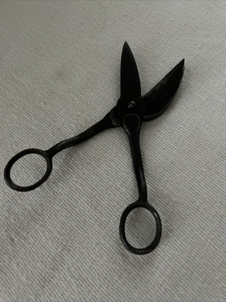 Antique Candlewick Scissors/Trimmers