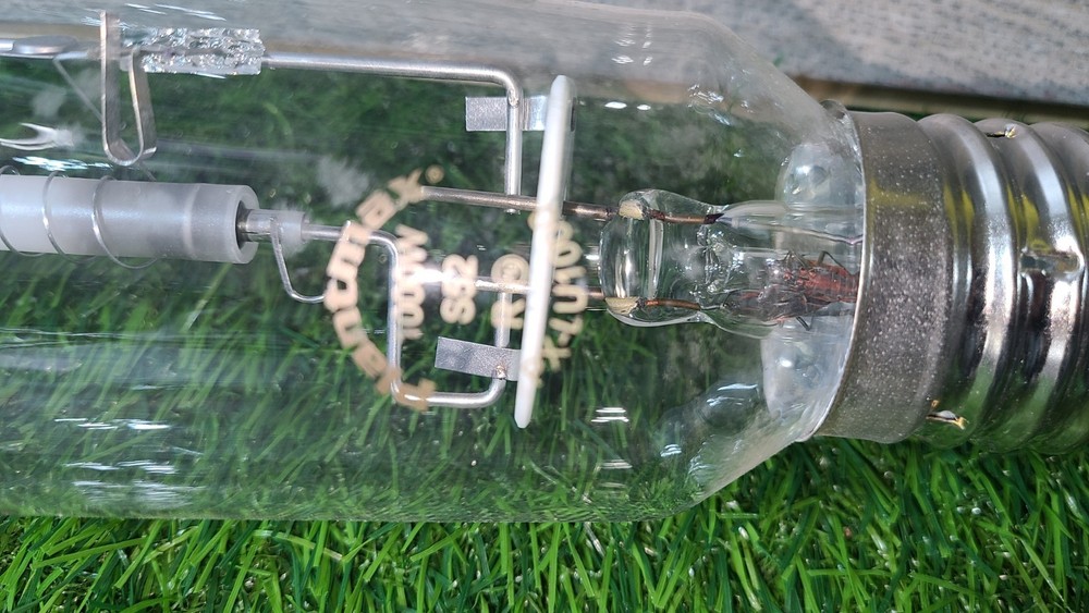 Plantmax PX-LU1000 Grow Lamp Bulb - 1000w