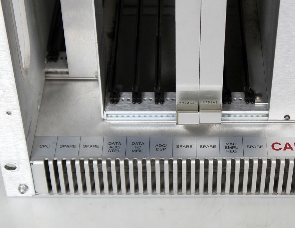 Varian Unity Inova NMR Vector Mainframe Module Chassis w/Backplate, 72-1135