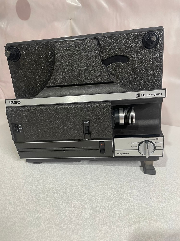 Bell & Howell 1620 Projector