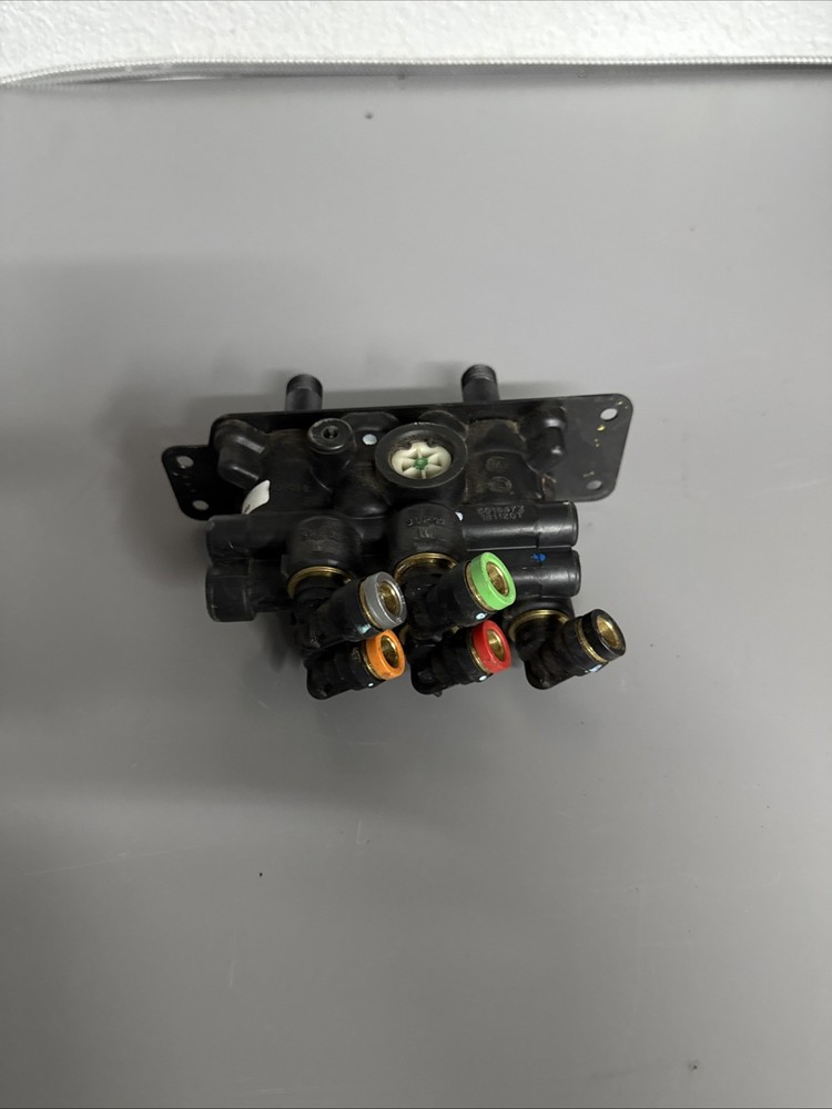 BENDIX BRAKE VALVE 5018303