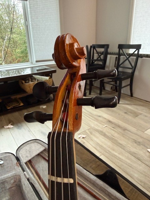 Florea Violin 4/4 w/Case & Bow 14inch