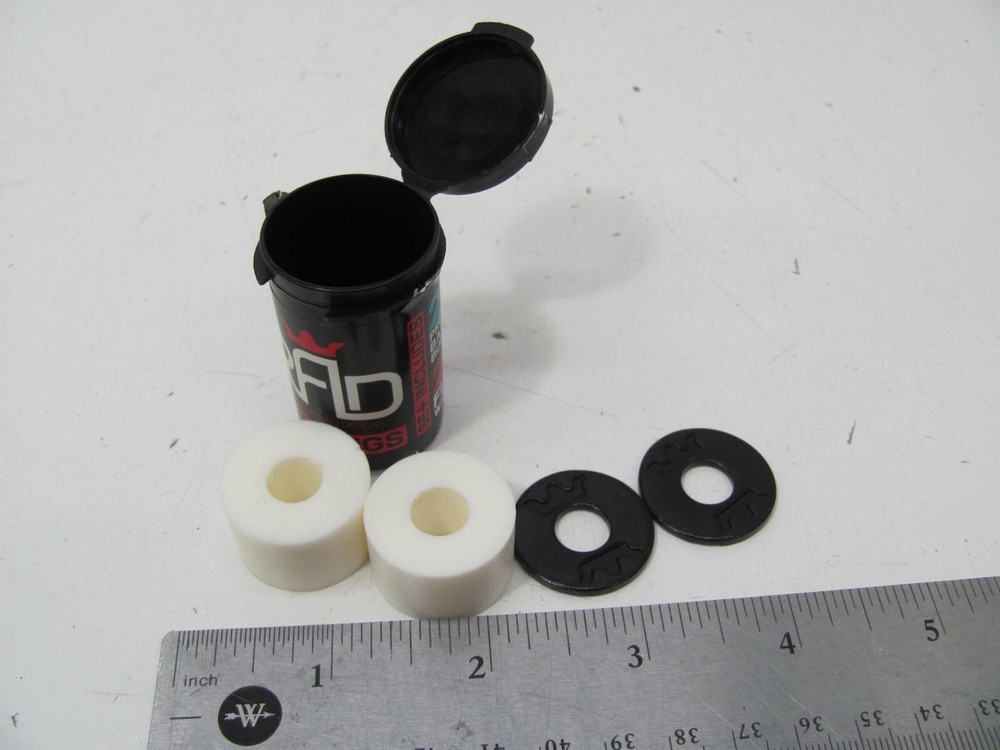 RAD LONGBOARD BARREL BUSHINGS 86A WHITE W/ WASHERS