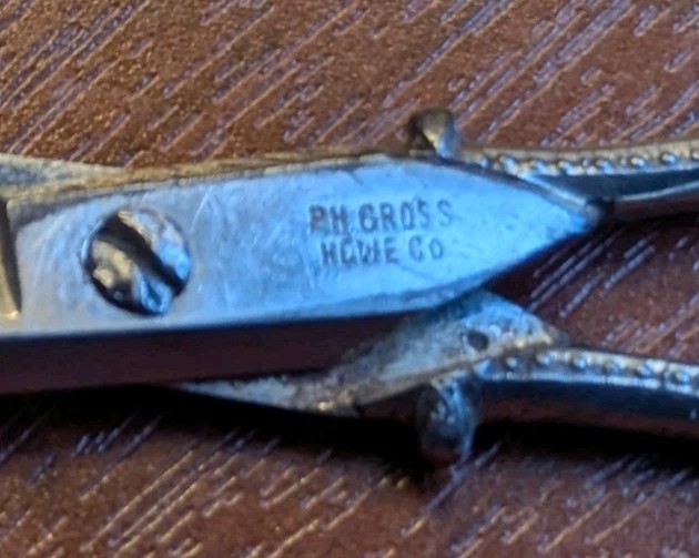 Vtg Scissors Germany 5"